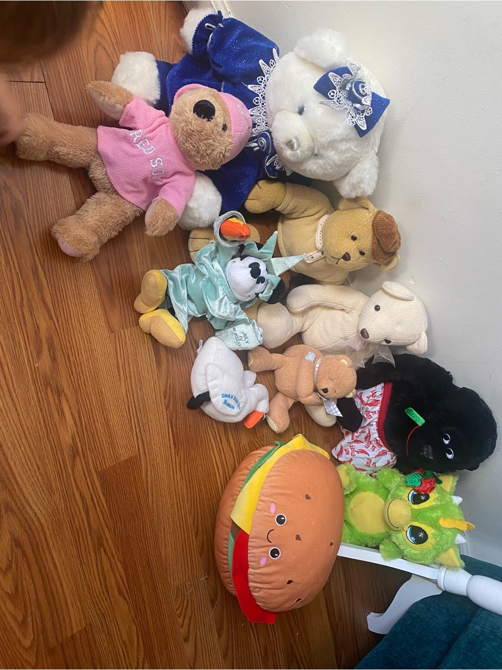 Assorted Kids Plush Bundle